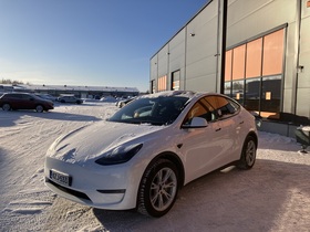 Tesla Model Y vaihtoauto