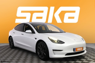 Tesla Model 3 vaihtoauto
