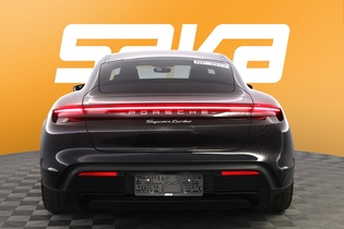Porsche Taycan vaihtoauto
