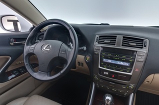 Lexus IS vaihtoauto