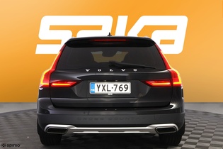 Volvo V90 Cross Country vaihtoauto