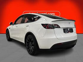 Tesla Model Y vaihtoauto