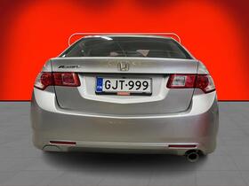 Honda Accord vaihtoauto