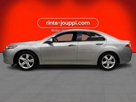 Honda Accord vaihtoauto