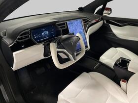 Tesla Model X vaihtoauto