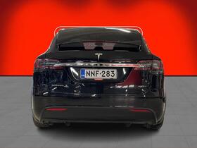 Tesla Model X vaihtoauto