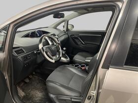 Toyota Verso vaihtoauto