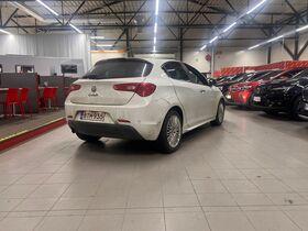Alfa Romeo Giulietta vaihtoauto