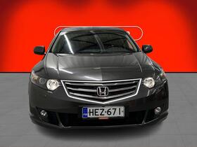 Honda Accord vaihtoauto