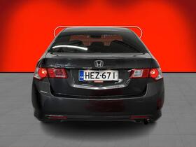 Honda Accord vaihtoauto
