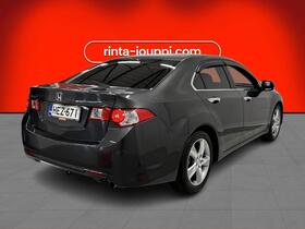 Honda Accord vaihtoauto