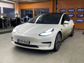 Tesla Model 3 vaihtoauto