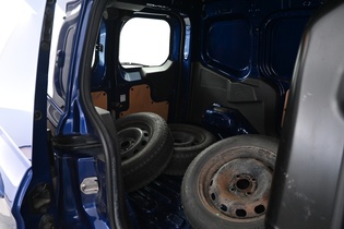 Ford Transit Courier vaihtoauto