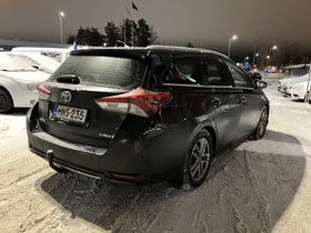 Toyota Auris vaihtoauto