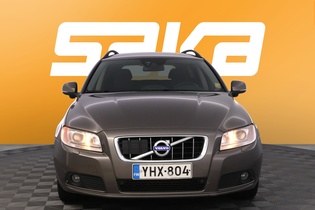 Volvo V70 vaihtoauto