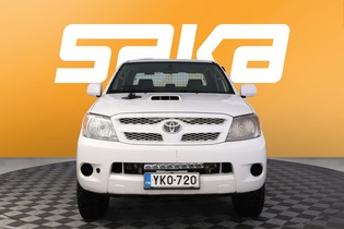 Toyota Hilux vaihtoauto