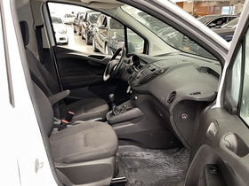 Ford Transit Courier vaihtoauto