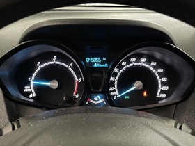 Ford Transit Courier vaihtoauto