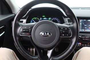 Kia Niro plug-in vaihtoauto