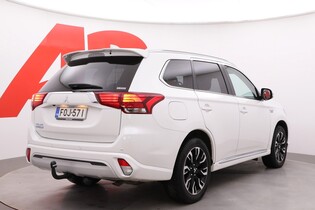 Mitsubishi Outlander PHEV vaihtoauto