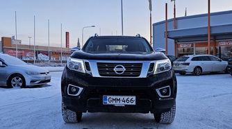 Nissan Navara vaihtoauto