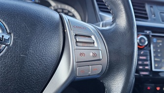 Nissan Navara vaihtoauto