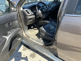 Mitsubishi Outlander vaihtoauto