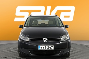 Volkswagen Touran vaihtoauto