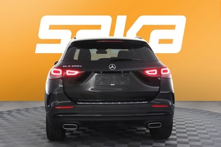 Mercedes-Benz GLA vaihtoauto