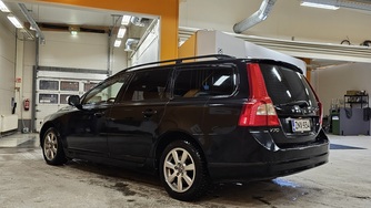Volvo V70 vaihtoauto