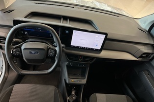 Ford Transit Courier vaihtoauto