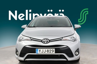 Toyota Avensis vaihtoauto