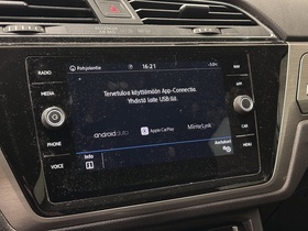 Volkswagen Touran vaihtoauto