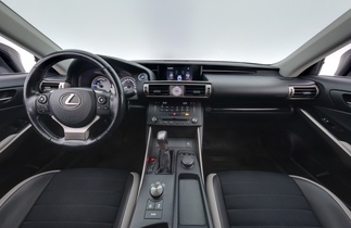 Lexus IS vaihtoauto