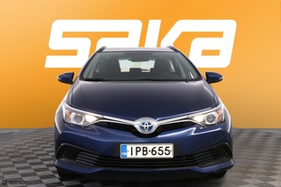 Toyota Auris vaihtoauto