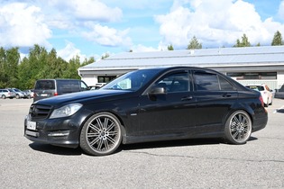 Mercedes-Benz C vaihtoauto