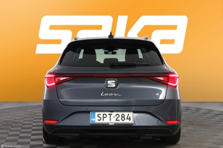 SEAT Leon Sportstourer vaihtoauto