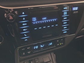 Toyota Auris vaihtoauto
