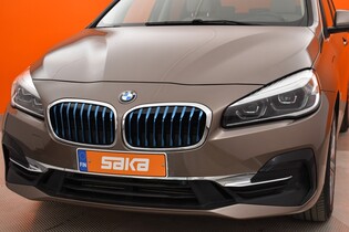 BMW 225 vaihtoauto