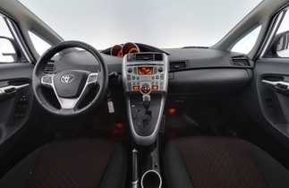 Toyota Verso vaihtoauto