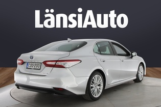 Toyota Camry vaihtoauto