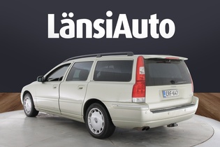 Volvo V70 vaihtoauto