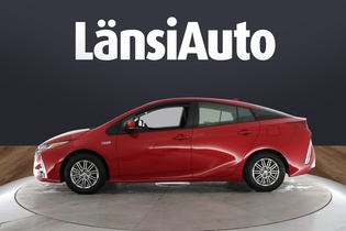 Toyota Prius Plug-in vaihtoauto