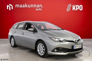 Toyota Auris vaihtoauto