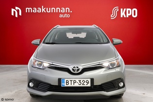 Toyota Auris vaihtoauto