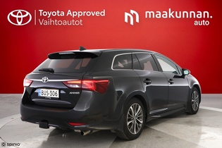 Toyota Avensis vaihtoauto