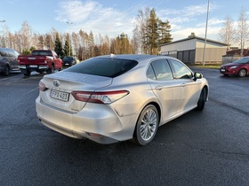 Toyota Camry vaihtoauto