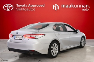 Toyota Camry vaihtoauto