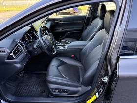 Toyota Camry vaihtoauto