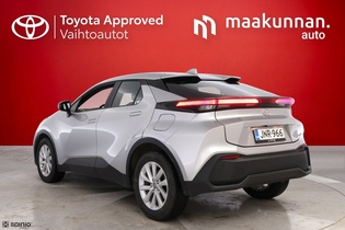 Toyota C-HR vaihtoauto